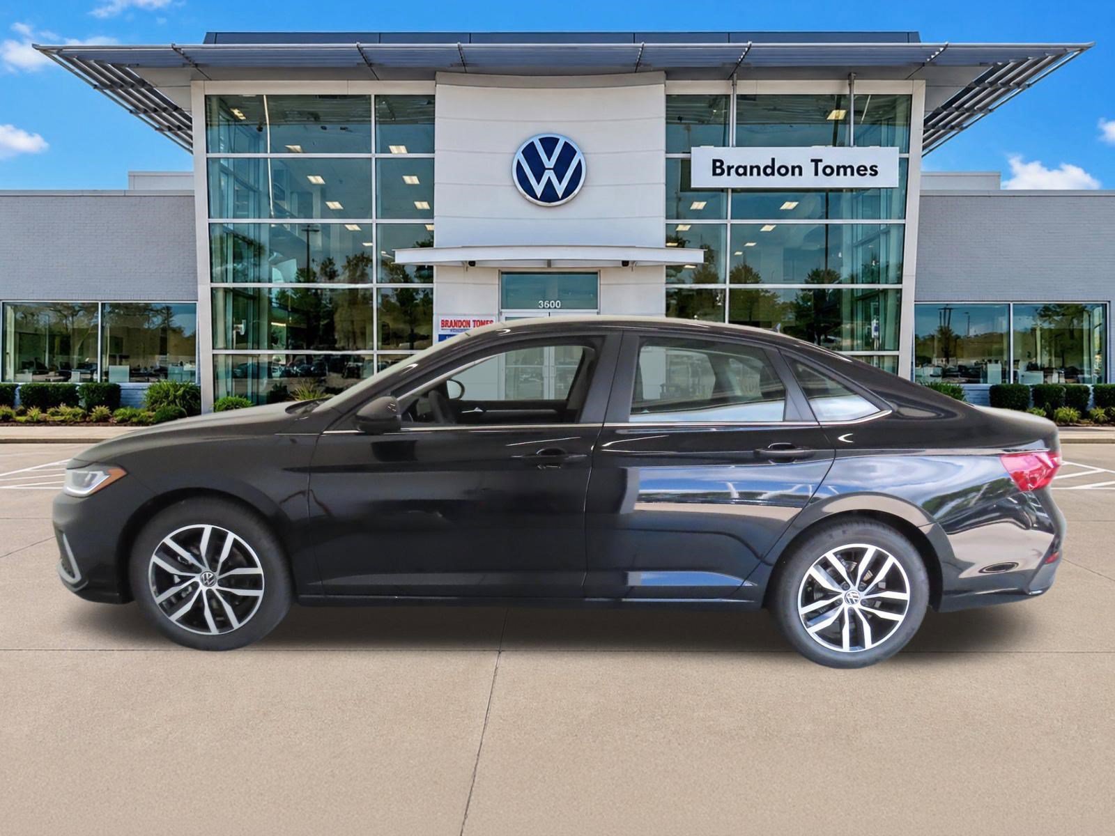 Used 2026 Volkswagen Jetta SE FWD image 7
