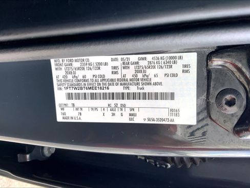 Used 2021 Ford F250 Platinum w/ FX4 Off-Road Package image 35