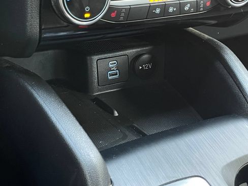 Used 2022 Ford Escape SEL w/ Technology Package FWD image 20