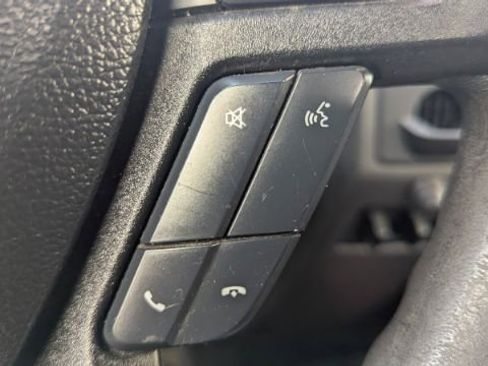 Used 2017 Ford F550 2WD Regular Cab Super Duty image 23