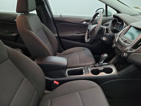 Used 2019 Chevrolet Cruze LS w/ LS Convenience Package FWD image 21