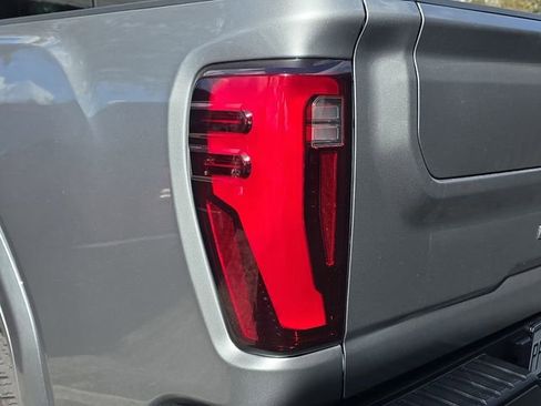 Used 2024 GMC Sierra 2500 Denali w/ Denali Reserve Package image 13