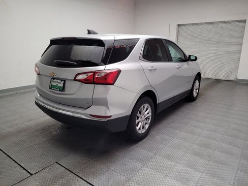Used 2020 Chevrolet Equinox LT FWD image 9