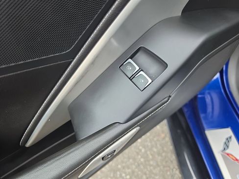 Used 2017 Chevrolet Corvette Stingray Coupe w/ Carbon Flash Badge Package RWD image 24