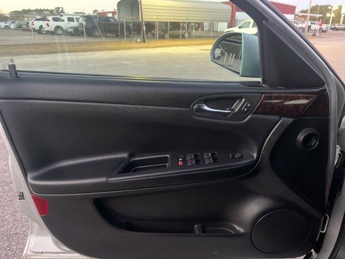 Used 2016 Chevrolet Impala Limited LS image 28