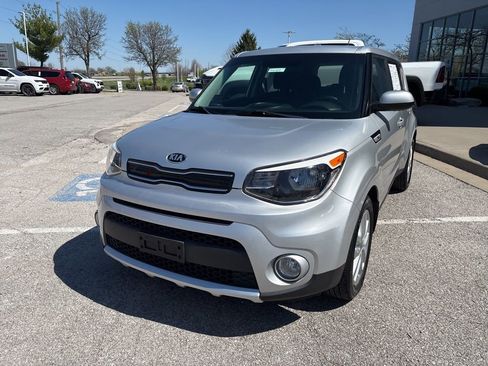Used 2017 Kia Soul + w/ Audio Package FWD image 11