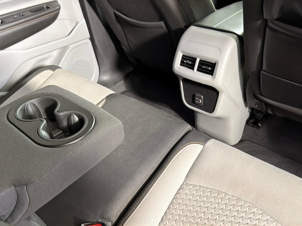 Used 2020 GMC Terrain SLE FWD image 30