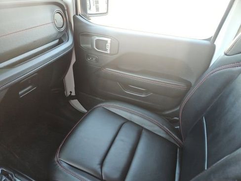 Used 2024 Jeep Wrangler Unlimited Rubicon w/ Convenience Group image 22