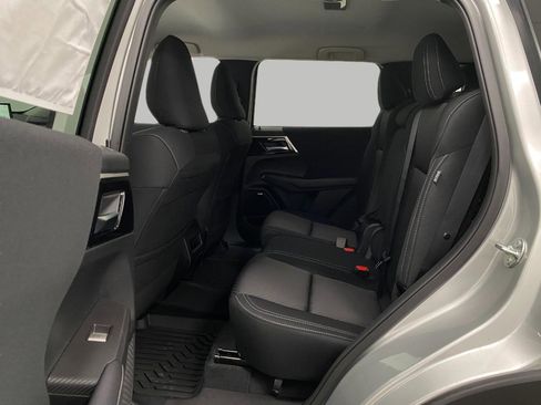 New 2026 Mitsubishi Outlander ES image 27