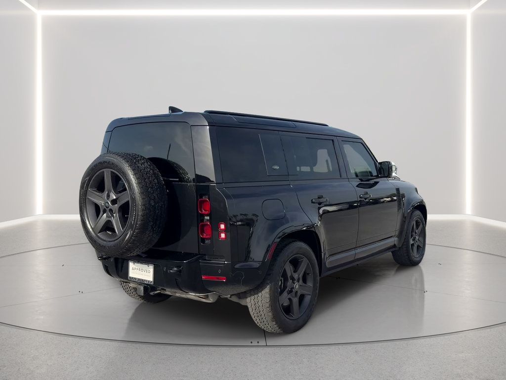 Used 2024 Land Rover Defender 110 X-Dynamic SE AWD/4WD image 5