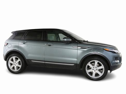 Used 2015 Land Rover Range Rover Evoque Pure Plus image 12