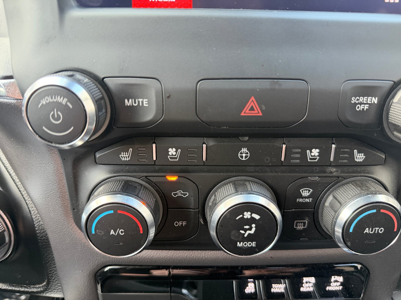 Used 2022 RAM 1500 Laramie w/ Sport Appearance Package RWD image 20