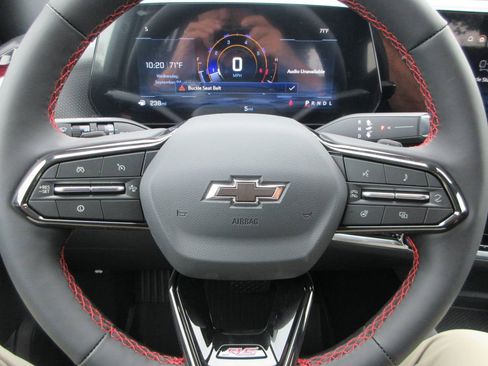 New 2026 Chevrolet Equinox RS w/ LPO, Floor Liner Package image 23