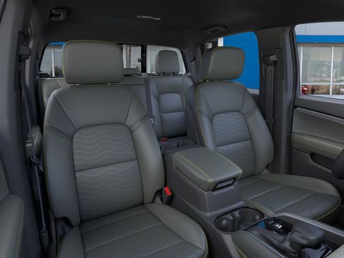New 2026 Chevrolet Colorado ZR2 image 16