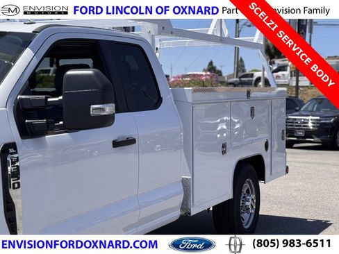 New 2025 Ford F350 XL w/ XL Chrome Package image 9