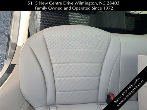 Certified 2022 Mercedes-Benz GLC 300 image 23