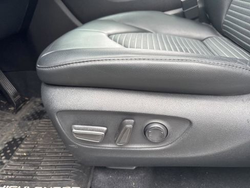 Used 2021 Toyota Highlander XSE image 26