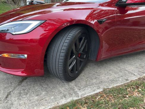 Used 2024 Tesla Model S Plaid AWD/4WD image 11