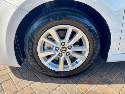 Used 2025 Toyota Camry LE image 9