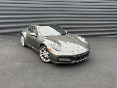 Used 2022 Porsche 911 Carrera image 16
