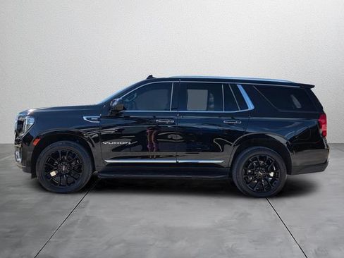 Used 2023 GMC Yukon SLT RWD image 2