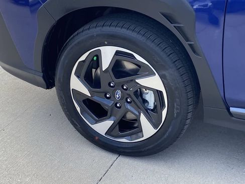 Certified 2025 Subaru Crosstrek 2.5i Limited w/ Crosstrek Mirror Package AWD/4WD image 11