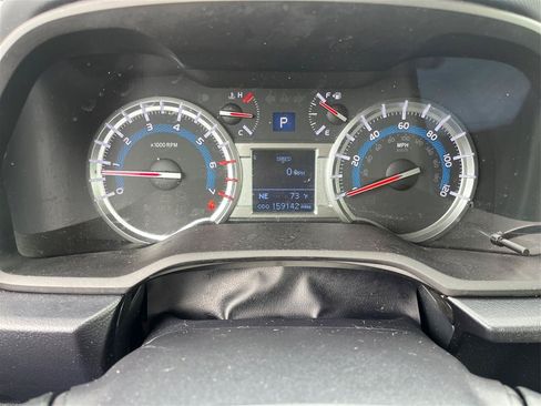 Used 2019 Toyota 4Runner SR5 AWD/4WD image 16