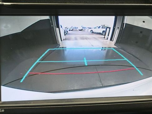 Used 2015 Toyota RAV4 XLE FWD image 11