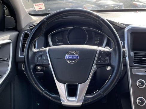 Used 2015 Volvo XC60 T6 w/ Proximity Package image 7