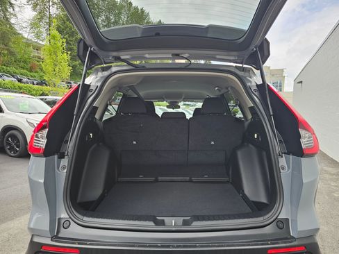 Used 2025 Honda CR-V LX image 16