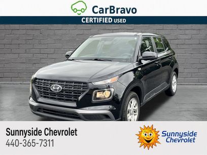 Used 2023 Hyundai Venue SE w/ Cargo Package