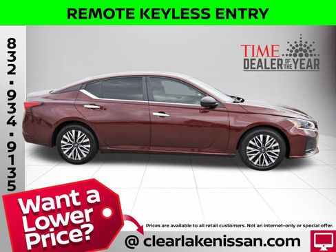 Used 2024 Nissan Altima 2.5 SV image 8