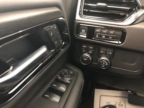 New 2026 GMC Yukon XL Denali w/ Sun & Power Step Package AWD/4WD image 15