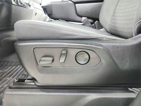 Used 2022 GMC Sierra 1500 SLE image 20