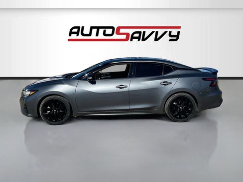 Used 2023 Nissan Maxima SR w/ Sport Mat Group FWD image 4