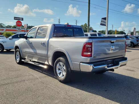 Used 2019 RAM 1500 Laramie AWD/4WD image 4