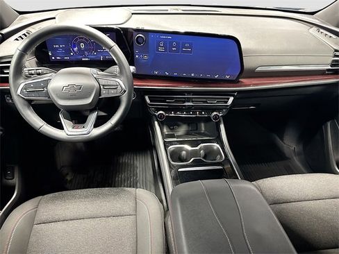 Used 2024 Chevrolet Traverse Z71 image 22