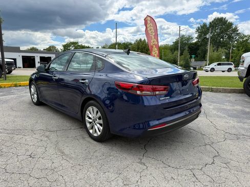 Used 2018 Kia Optima S w/ Panoramic Sunroof Package FWD image 3