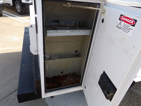 Used 2017 Ford F250 XL image 19