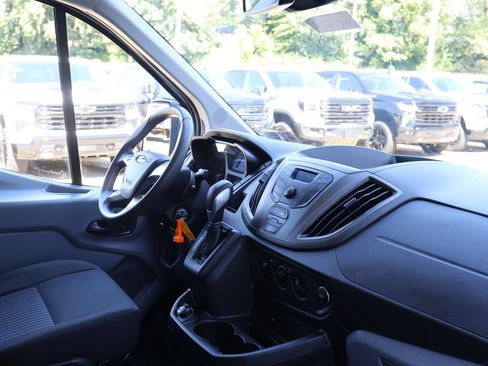Used 2017 Ford Transit 250 130 Low Roof w/ Exterior Upgrade Package RWD image 31