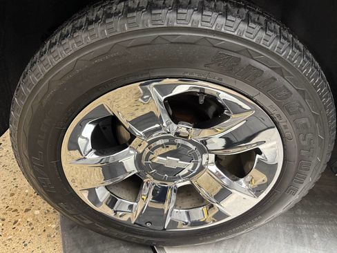 Used 2016 Chevrolet Suburban LTZ image 34