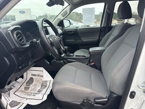 Used 2021 Toyota Tacoma SR image 13
