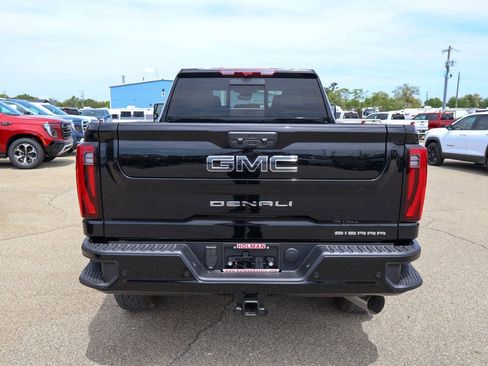 New 2026 GMC Sierra 2500 Denali Ultimate w/ Max Trailering Package image 4
