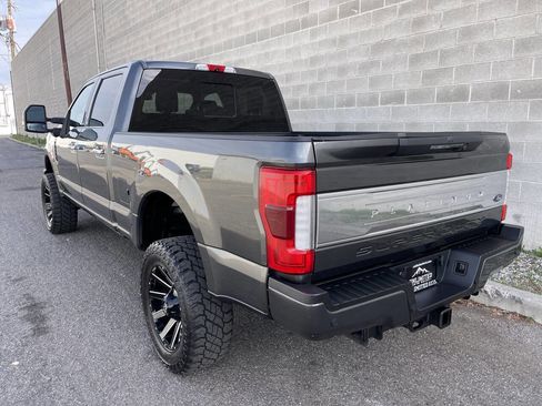 Used 2017 Ford F350 Platinum w/ Platinum Ultimate Package AWD/4WD image 9