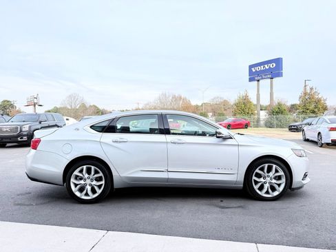 Used 2016 Chevrolet Impala LTZ FWD image 8