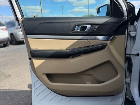 Used 2017 Ford Explorer 4WD image 12