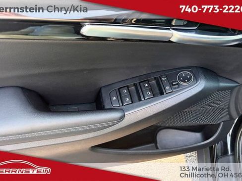 Used 2024 Kia Seltos S FWD image 12
