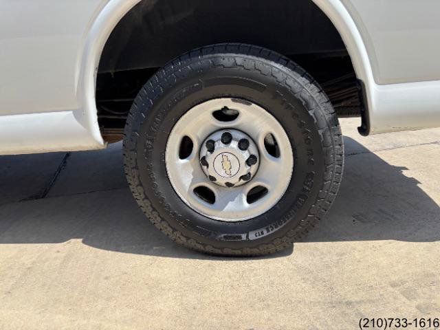 Used 2021 Chevrolet Express 2500 Extended w/ Enhanced Convenience Package RWD image 28