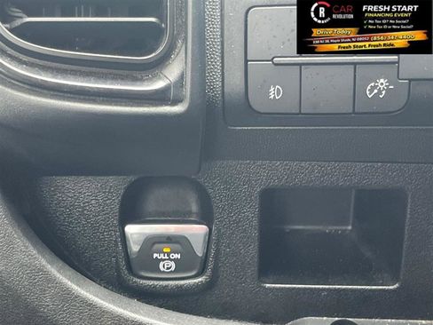 Used 2025 RAM ProMaster 2500 w/ Convenience Group image 25