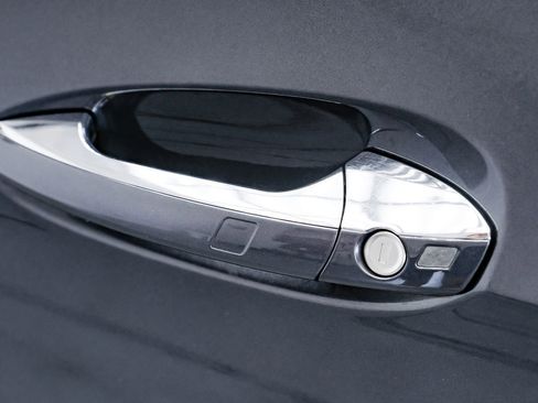 Used 2013 Mercedes-Benz E 350 4MATIC Sedan w/ Premium 1 Pkg image 37